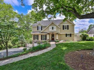 930 Edwards Rd, Cincinnati, OH 45208