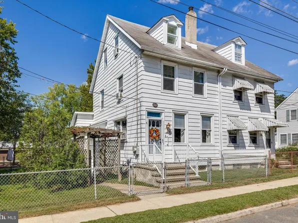 26 Chestnut St, Lumberton, NJ 08048