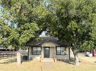 513 Pecan St, Rowena, TX 76875