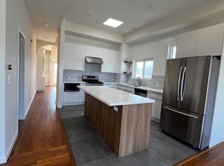 217 4th Ave #A, Venice, CA 90291