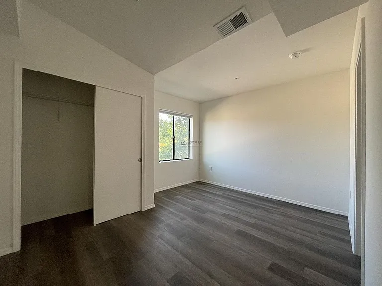 920 Shoofly St — Photo 4