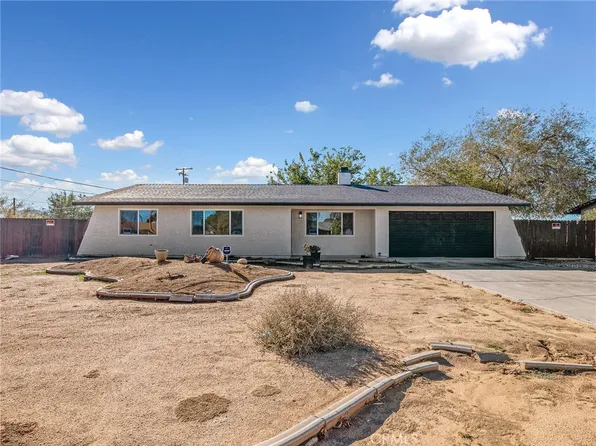 21225 Lone Eagle Rd, Apple Valley, CA 92308