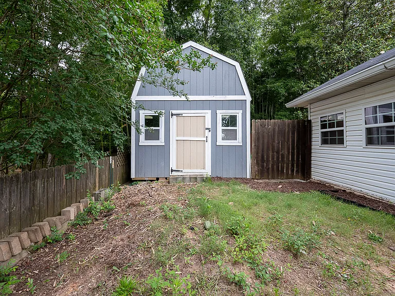 1018 Durban Dr — Photo 24