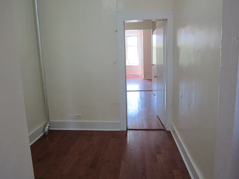 2304 Atlantic Ave #2L — Photo 4