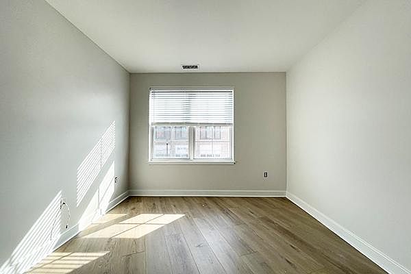 1st image of 26 New Derby St #U-202