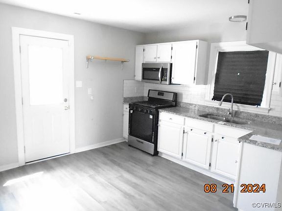 3rd image of 2500 Warwick Ave