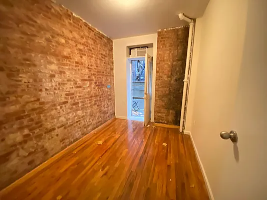 Rented by Best Apartments North Inc | media 25
