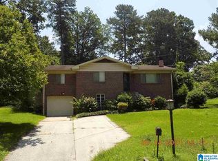 1129 Sherwood Forest Dr, Birmingham, AL 35235