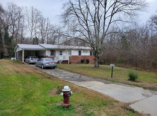 203 Black Ave, Thomasville, NC 27360