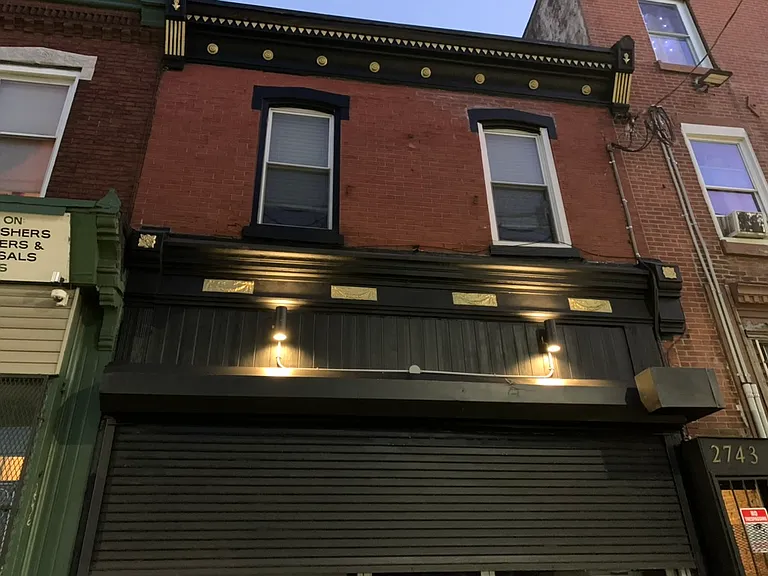 2743 Kensington Ave #2 — Photo 8