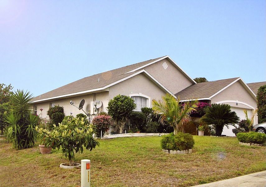 Front view 