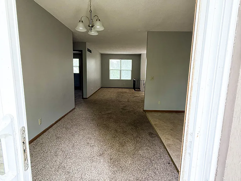 3211 Squire Ln — Photo 21