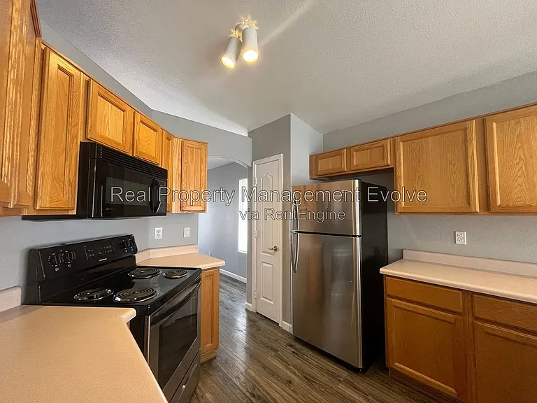 6246 W Blackhawk Dr — Photo 7