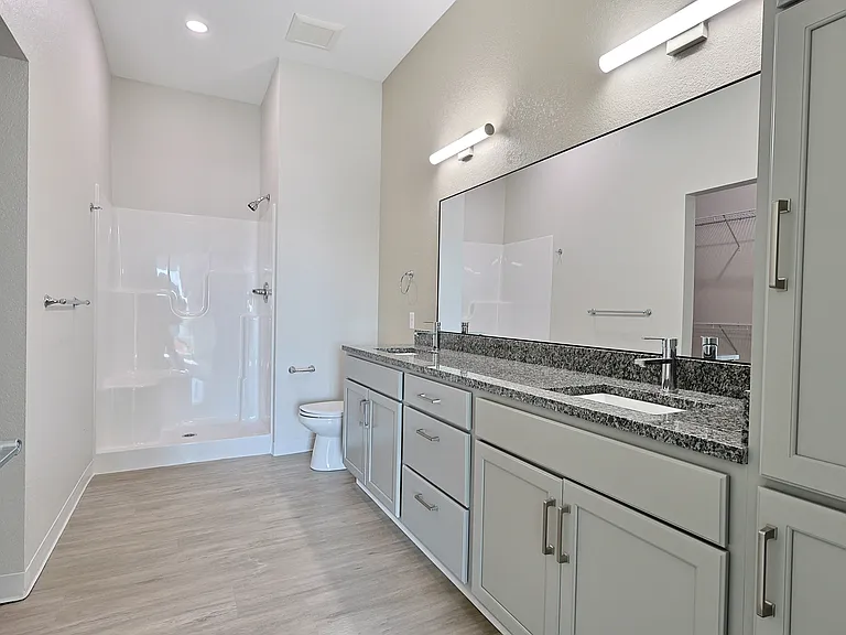 727 Poyntz Ave #414 — Photo 4