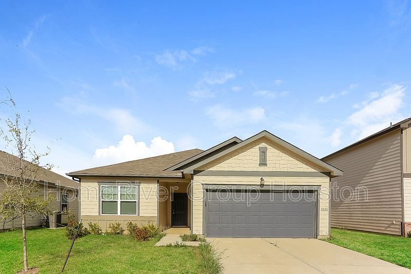1st image of 1028 Water Oak Ln