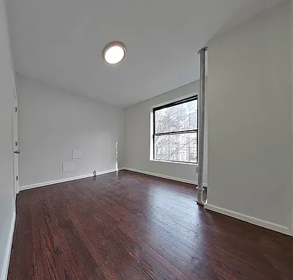 Rented by REAL New York | media 12