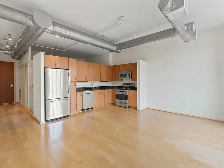 811 4th St NW #1110 — Photo 2