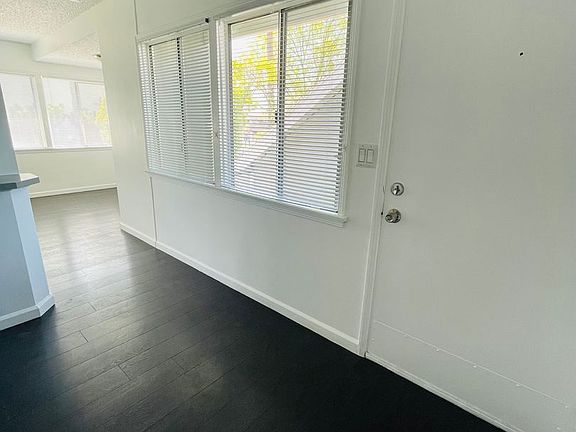 3rd image of 408-410 E Elk Ave #409-413-413A
