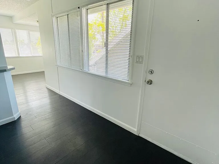 Lomelk Bungalows LLC — Photo 4