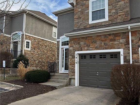 2nd image of 7819 W 158th Ct