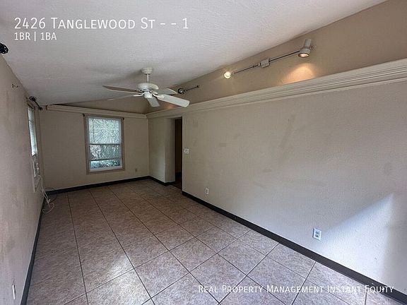 3rd image of 2426 Tanglewood St APT 1