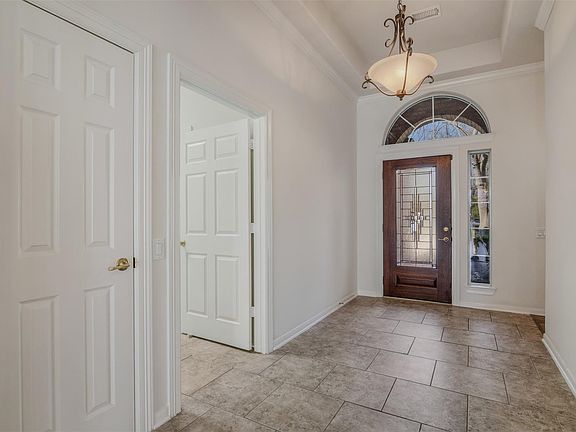 4th image of 34 Sovereign Way