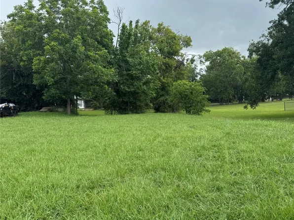 1326 Oneal St, Greenville, TX 75401