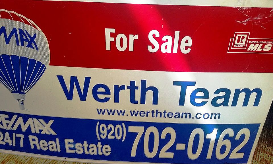 2nd image of W2772 Oakridge Ct