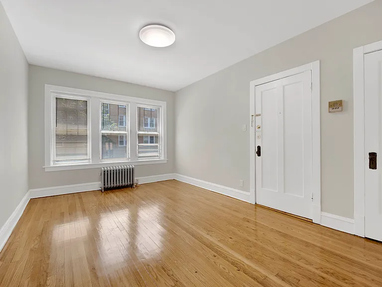 4742 W Roscoe St #2 — Photo 2