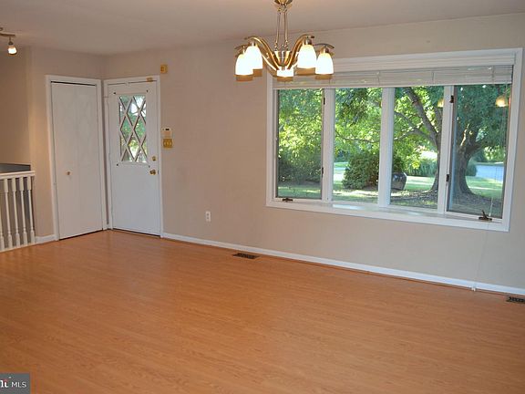 2nd image of 1534 Miller Rd
