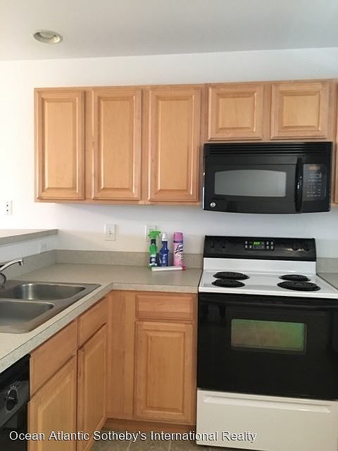 1st image of 17275 King Philip Way Unit 11