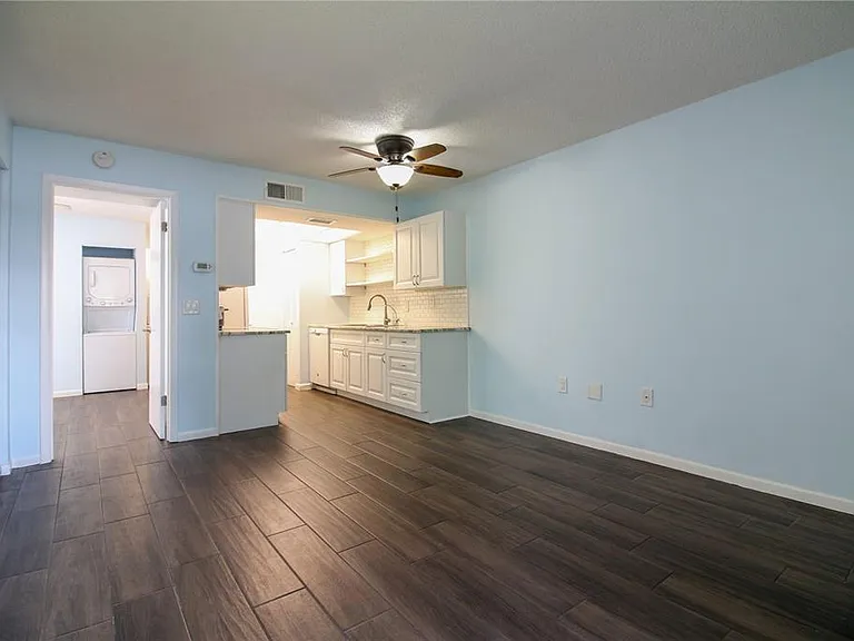 1103 Cypress Gardens Blvd #17 — Photo 10