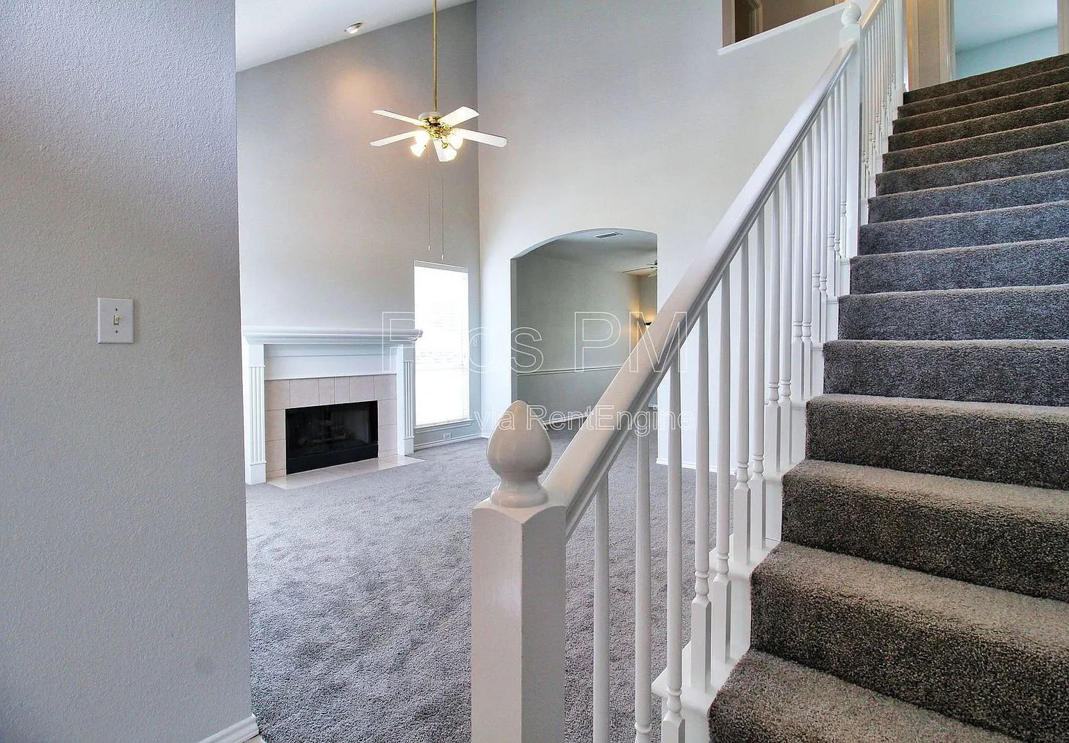 3 bed, 2.5 bath, 2063 sqft, $2,599 — Photo 4