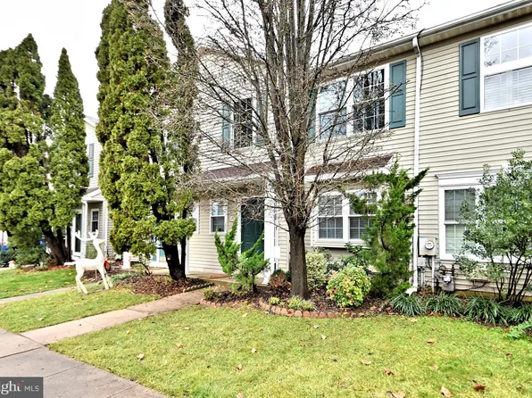 120 Hawthorne Ct, Collegeville, PA 19426