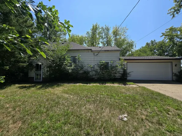 301 W 11th Ave, Tyndall, SD 57066