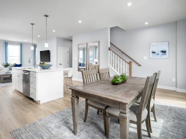 3 Encampment Ct, Towaco, NJ 07082