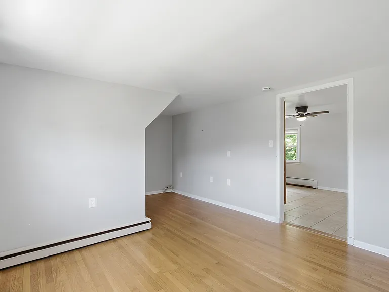 35 Fountain Ave — Photo 17
