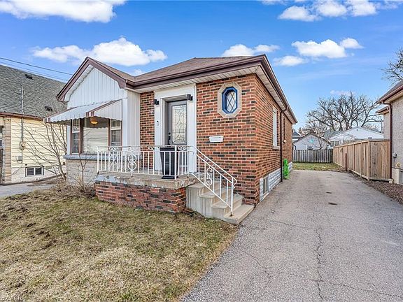 2nd image of 165 Rosewood Rd