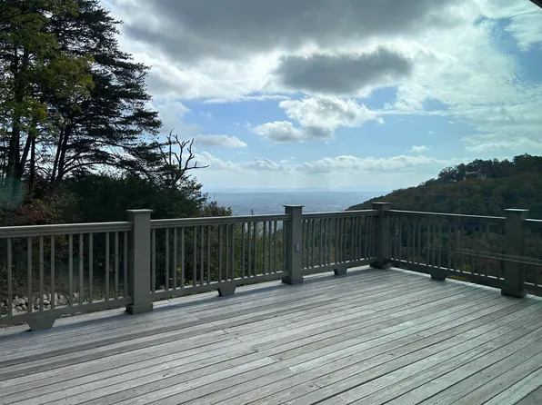 100 Scenic Hwy APT 33, Lookout Mountain, TN 37350
