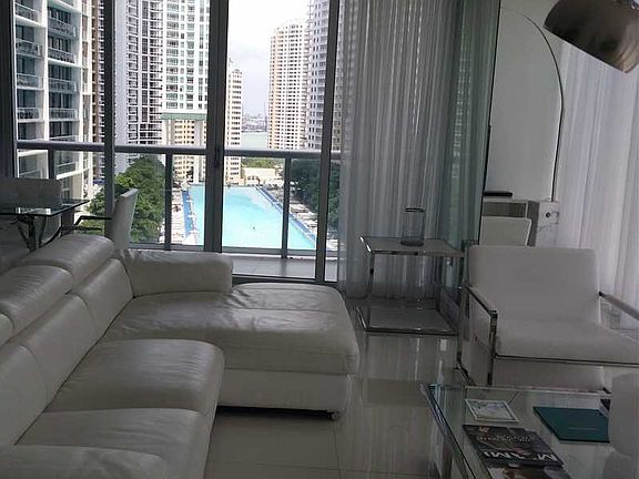 4th image of 485 Brickell Ave APT 1810