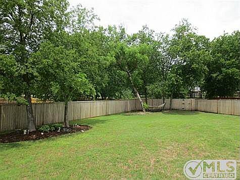 3rd image of 1605 Autumn Glen Ct