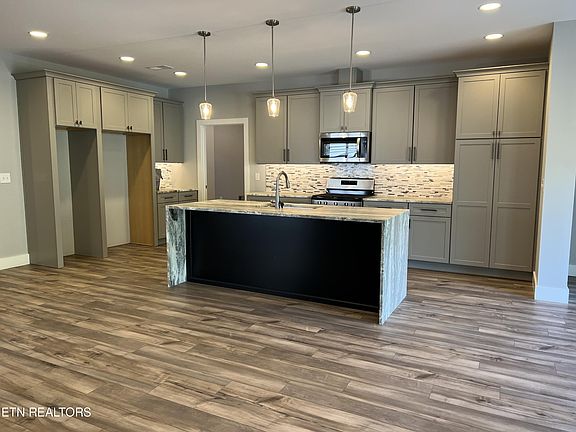 3rd image of 4832 Willow Bluff Cir Lot 121