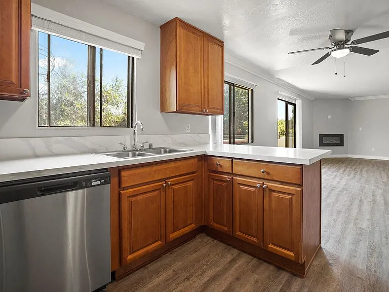 Brody Terrace Apartments — Photo 50