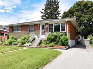 60 Toby Cres, Hamilton, ON L8T2N8