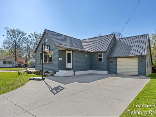 636 E Colfax St, Hastings, MI 49058