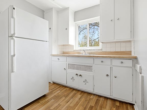 5th image of 2715 Noble Rd #305