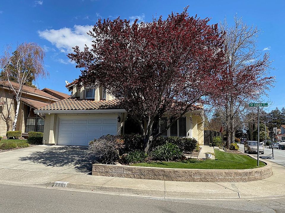 2nd image of 7281 Castle Dr
