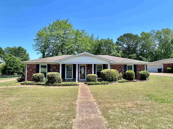1836 W Tannehill Dr, Florence, AL 35630
