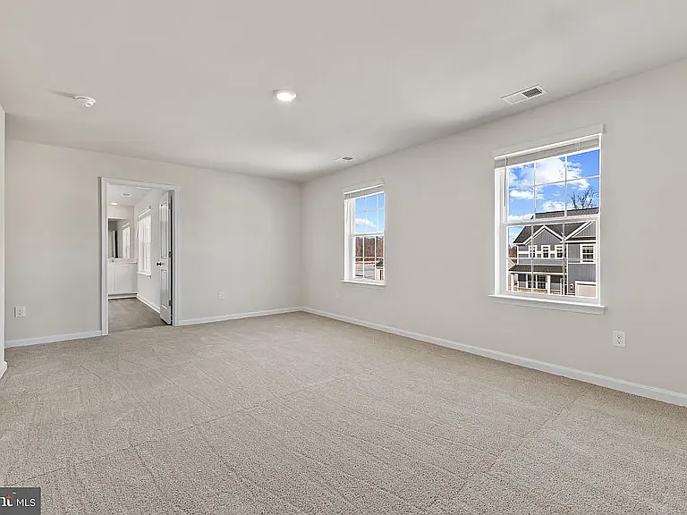 574 Atkinson St — Photo 11