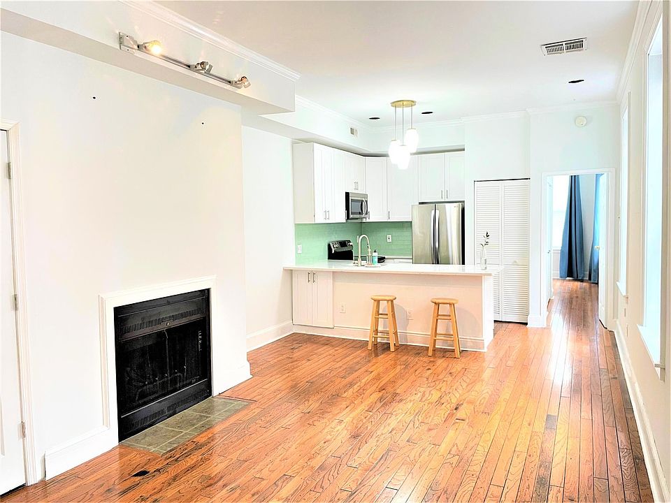 Open-concept Living Room and Kitchen (1)
